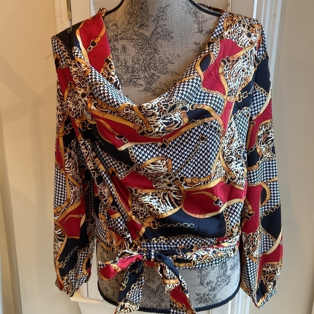Milk & Honey Houndstooth & Chain
Print Blouse